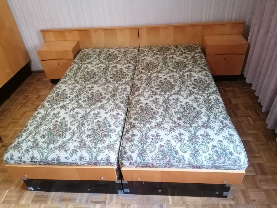 Dormitor complet din lemn masiv 800 lei