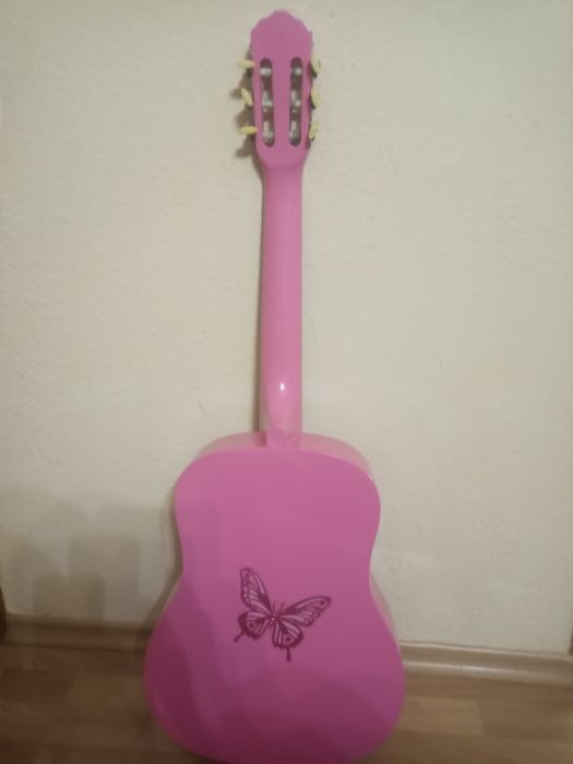 Китара Vanessa...