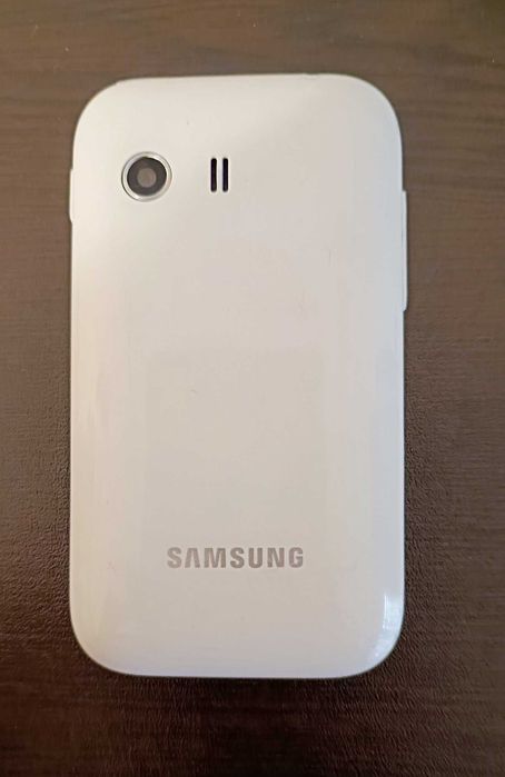 Samsung Galaxy Ace и Samsung Galaxy Y