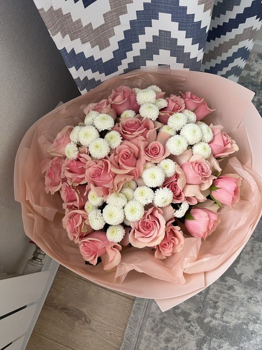 Продам цветы и клубнику в шоколаде