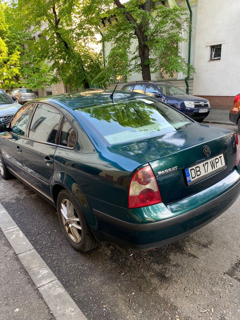 Vând Passat b5 1.6 benzina