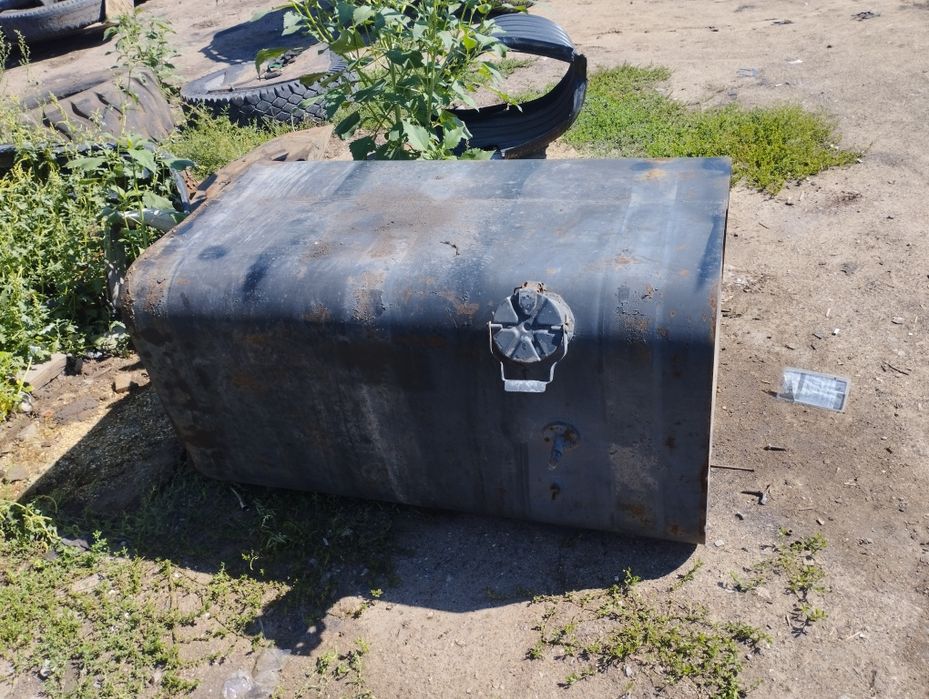 Продам бак на КамАЗ в отличном состоянии на 500 литров