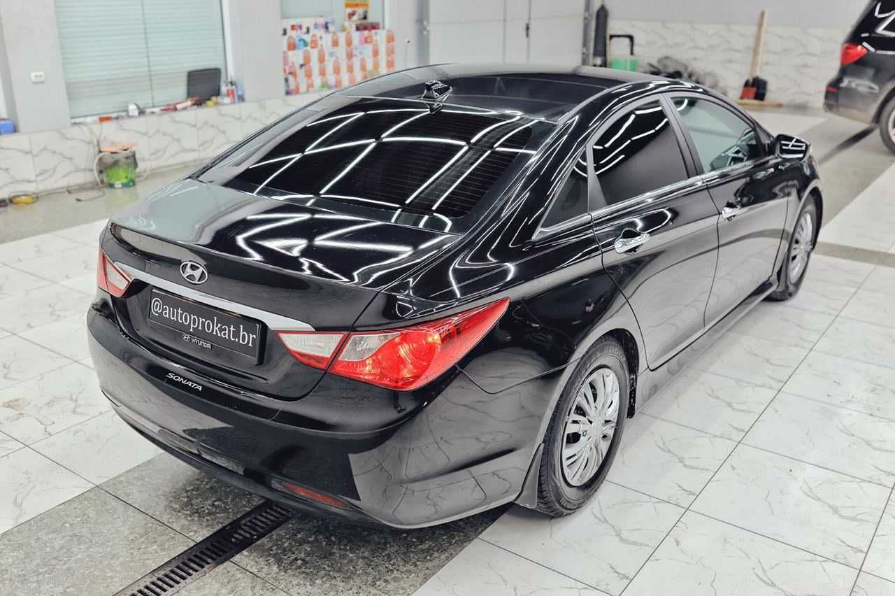 Авто в аренду Без Водителя (Hyundai Sonata 6)