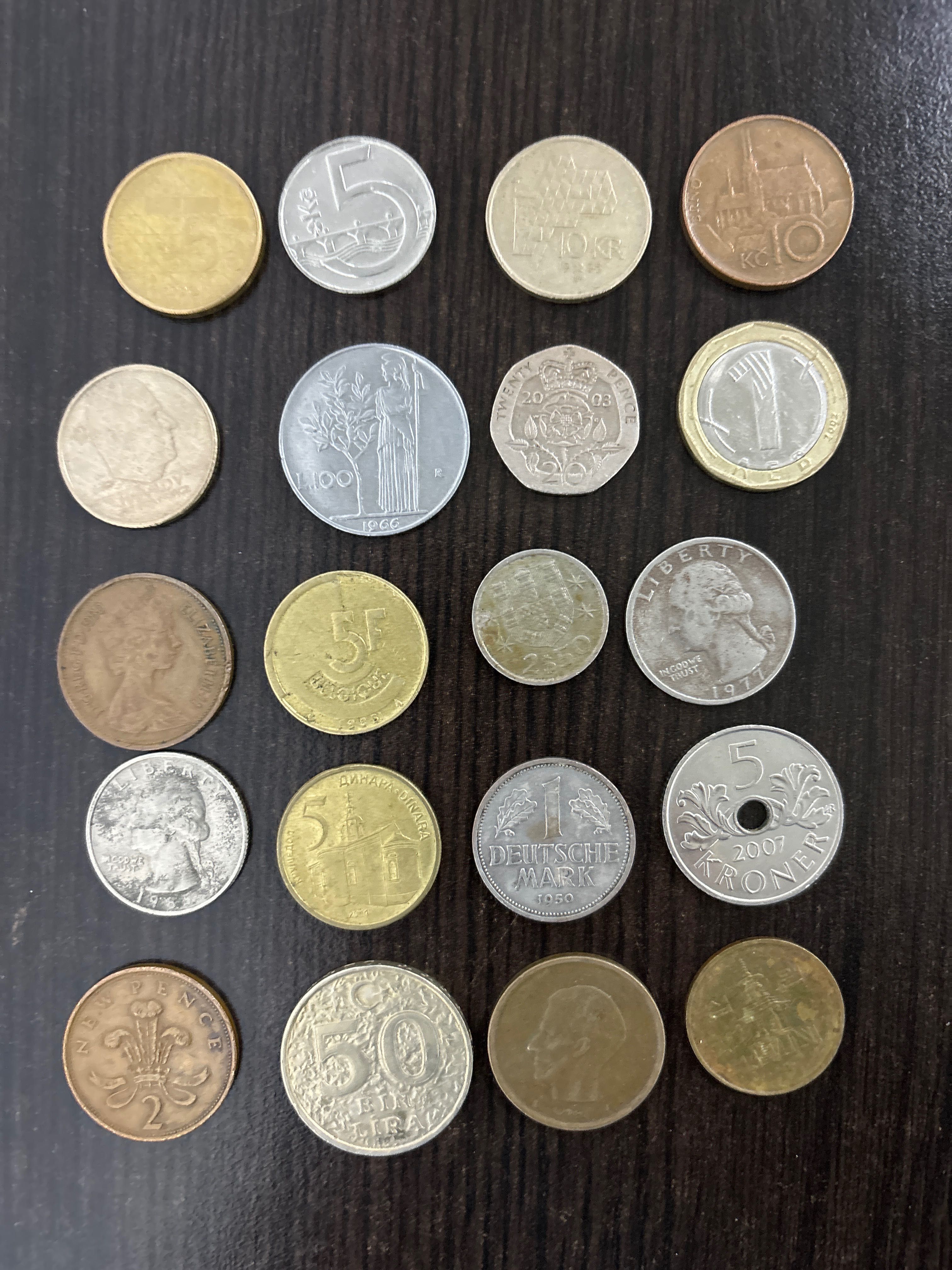 Monede numismatice 90 buc diferite tari și vechimi