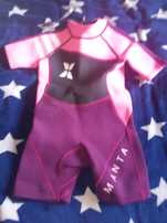 Vând costum baie neopren