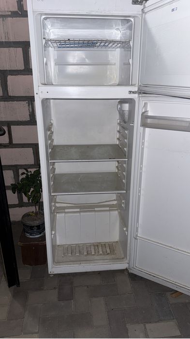 Холодильник ESTAL