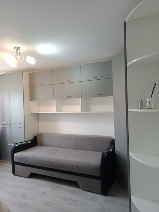 Închiriez garsonieră Brotacei