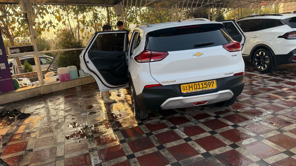 Trecker2  сотилади/ продаётся