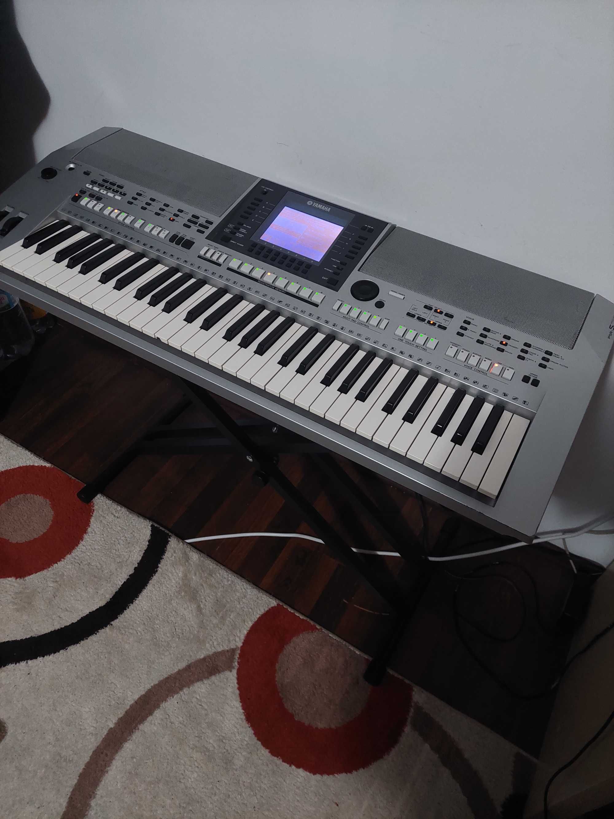 Orga Yamaha PSR S700