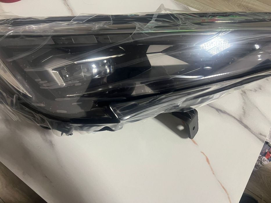 Продам фару на Changan X5 Plus