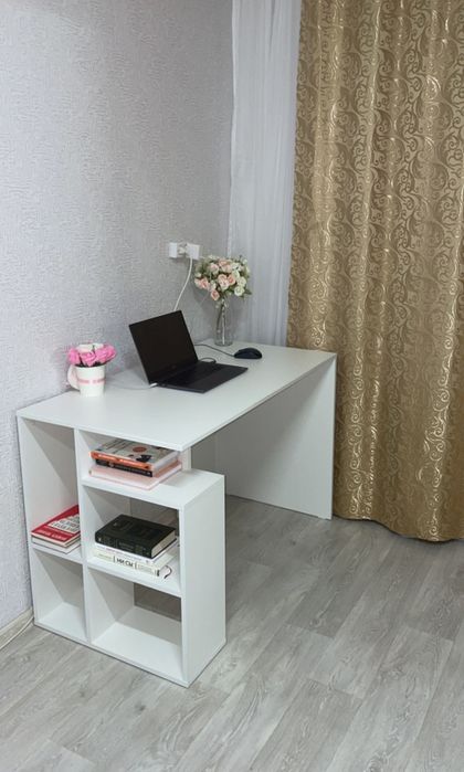 Кампании стол письменный стол для учебы белый