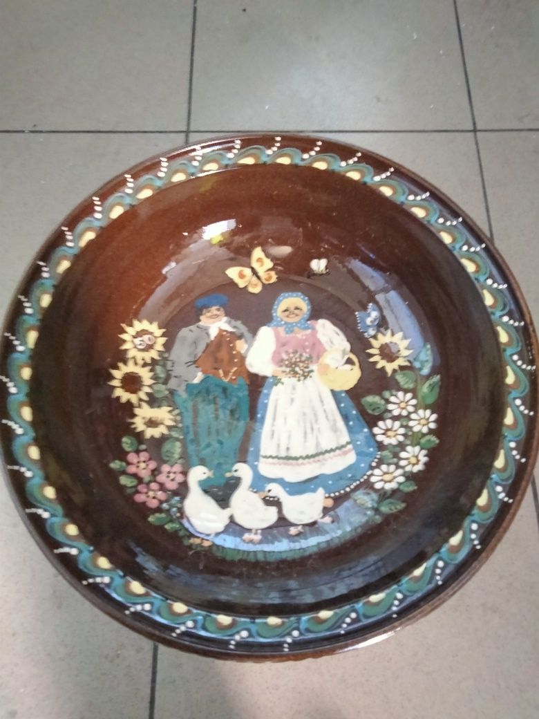 Vas ceramic pictat ,vechi