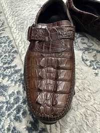 Продам туфли новые из кожи крокодила 42 размер европа