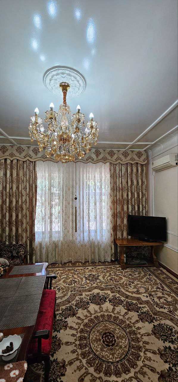Срочно продаётся дом на Домбрабаде.