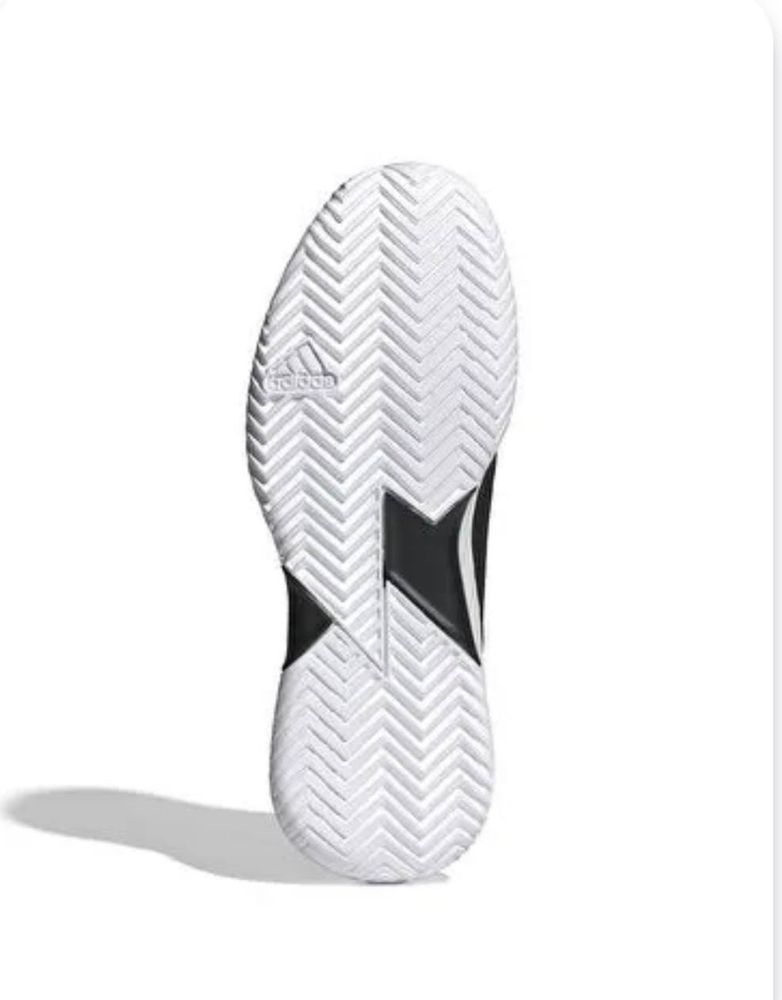 Кроссовки Адидас . Оригинал . 41 р . Adidas. Дешево ! Срочно !
