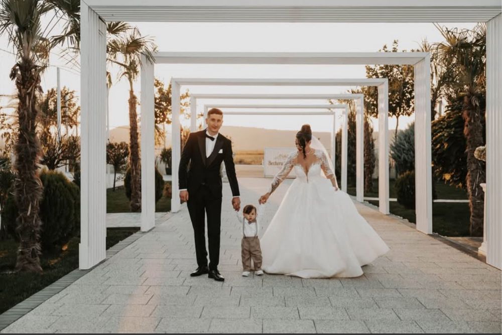 Rochie de mireasa din tafta