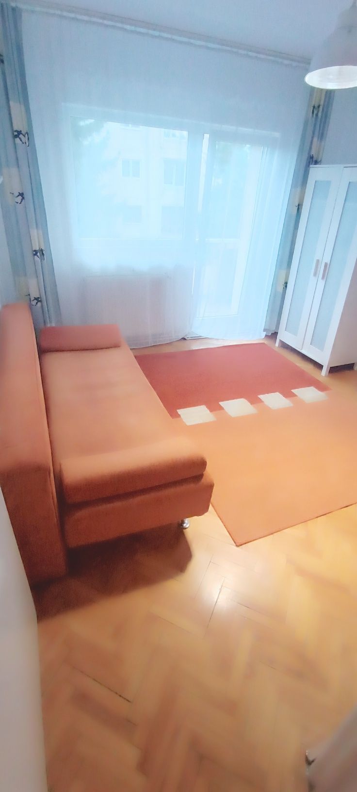 Apartament 3 camere Zorilor, etaj 2,  68 mp, 2 bai , CT