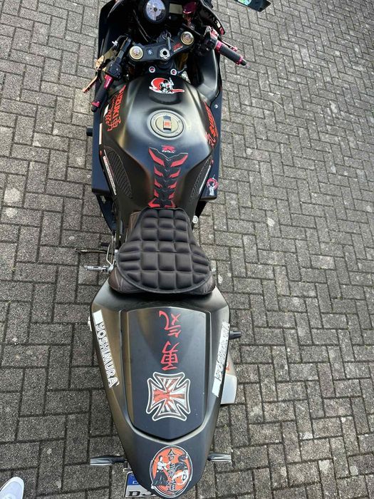 Vând motocicleta Suzuki gsx-r 1000