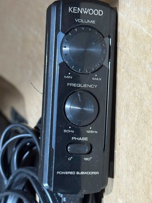 Компактен активен събуфер KENWOOD KSC-SW11