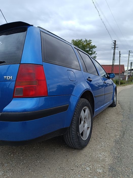 Vând golf 4 116 cp