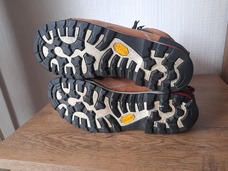 Dolomite gore tex обувки 42 номер.