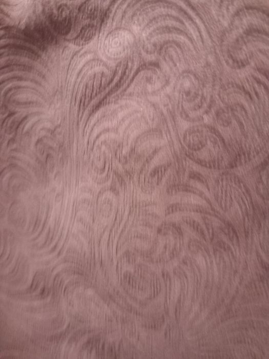 Vând haină maro închis cu imprimeu