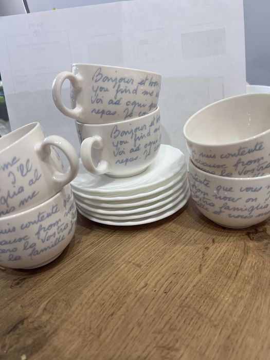 Чайные чашки с блюдцами