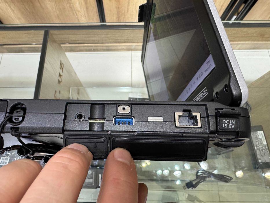 Panasonic FZ-55 Сенсорный Intel Core i5-1145G7 озу16гб хард 512ssd