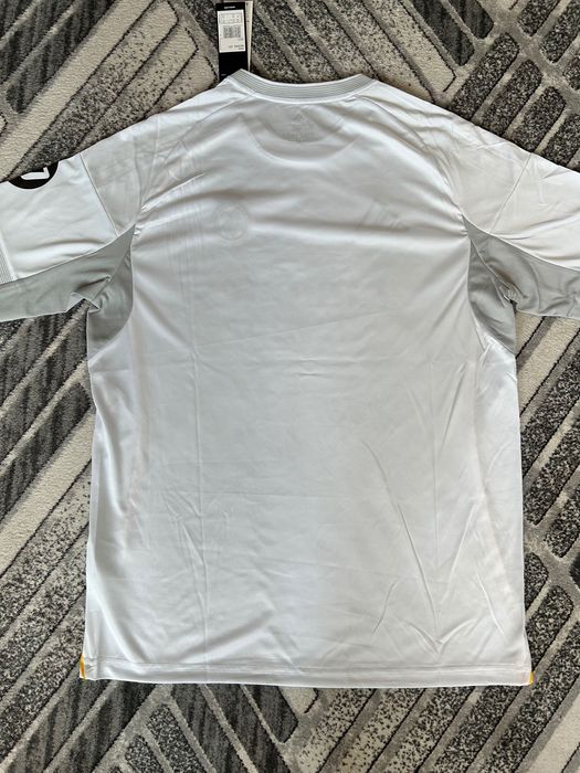 Футболна тениска