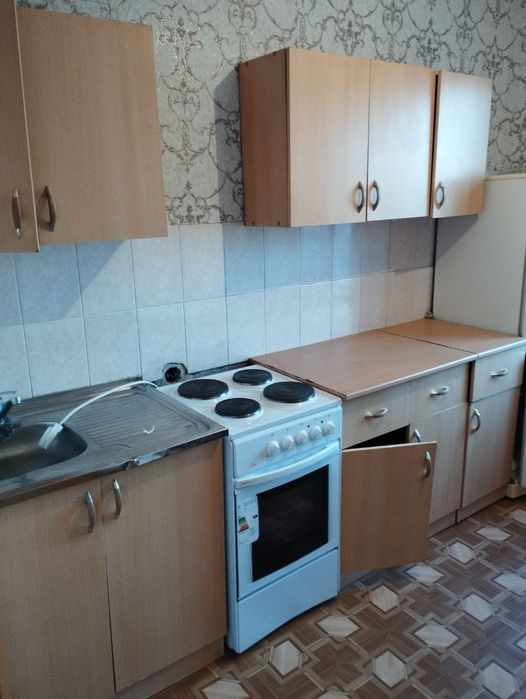 Сдам 2 х.  комн.  квартиру.