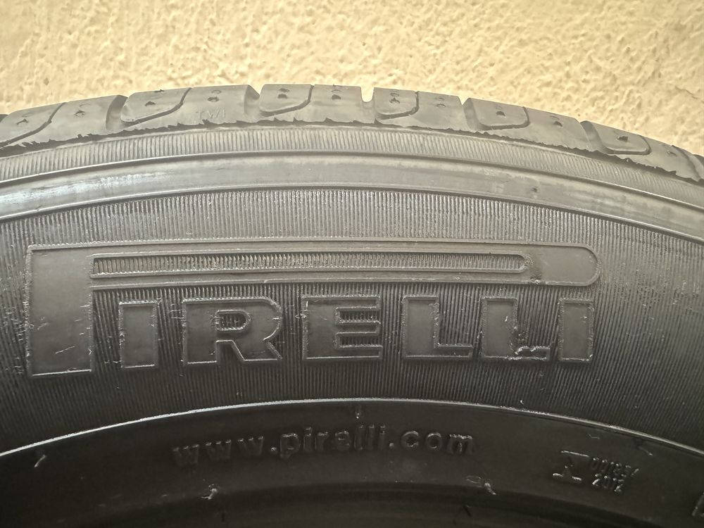 Автомобилни гуми 215 65 17 Pirelli