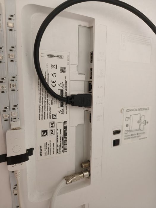 Tv LED Samsung Smart 43inch 4K UHD white
UE43AU9082UXXHSeria AU9082,