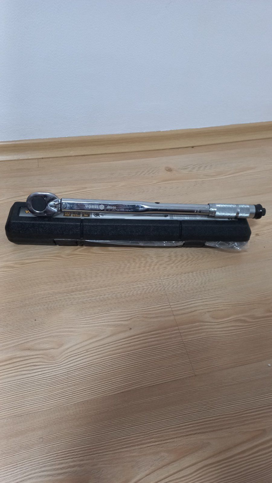 Ключ динамометричен 1/2″, 28 – 210 Nm, VOREL