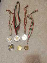 лот италиански и български спортни медали