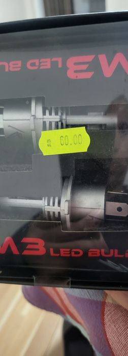 Продавам Лед крушки Н4