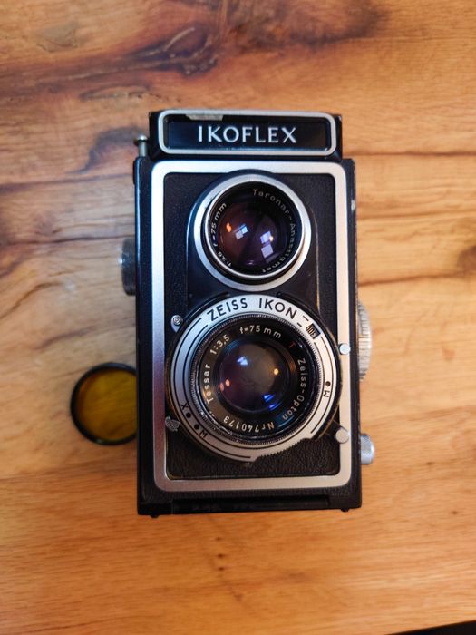 Aparat foto film lat medium format Ikoflex