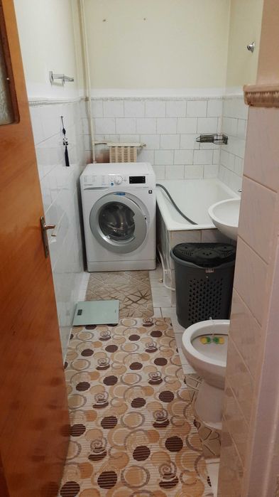 Ofer spre inchiriere garsoniera in zona Mall Vitan