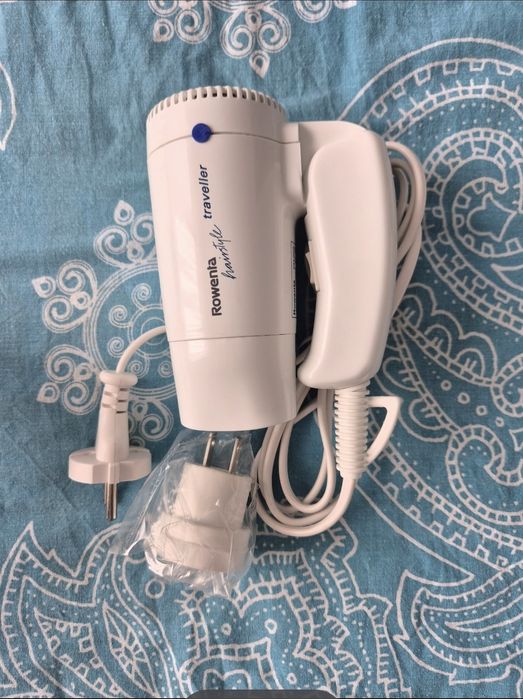 Vand uscator de par Rowenta de calatorie