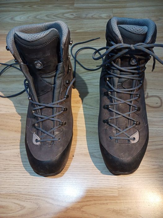 Bocanci de munte Lowa Santiago GTX nr. 45 / 10,5