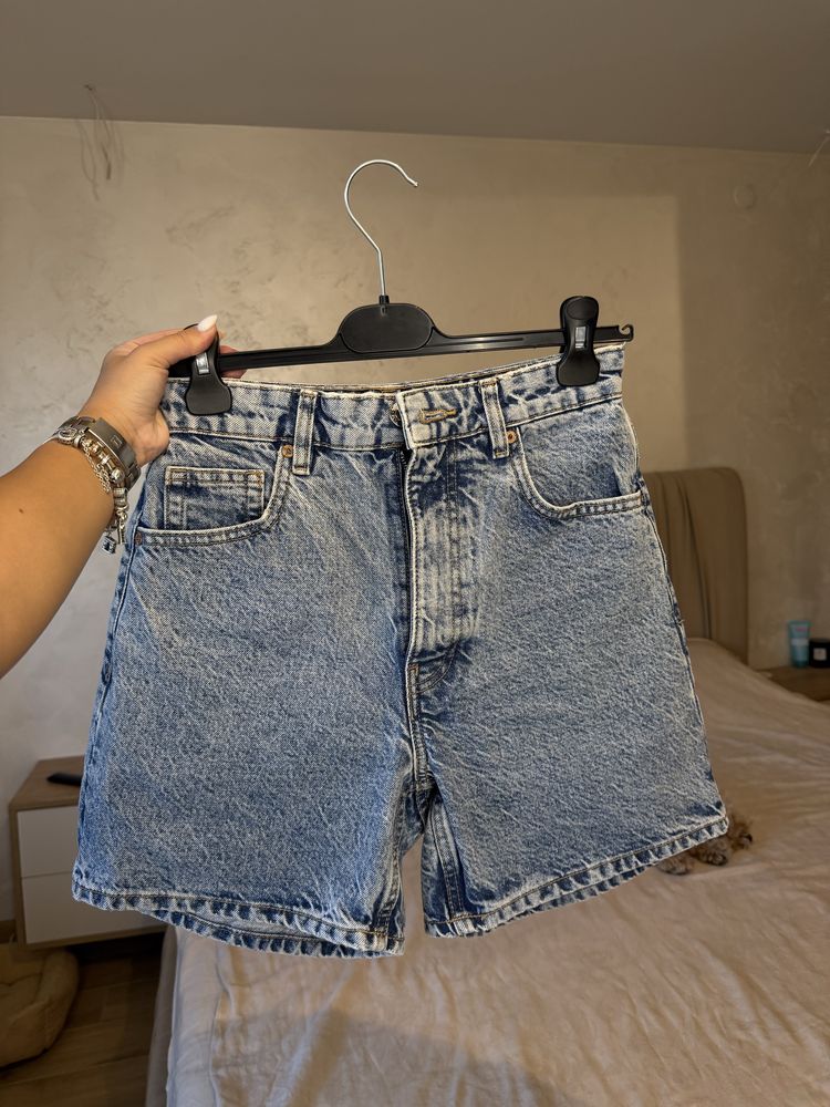 Къси панталонки ZARA