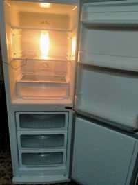 Холодильник LG  продам