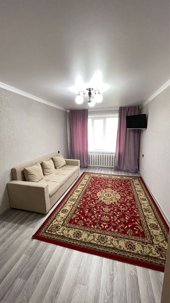 Сдам 2 кв в центре