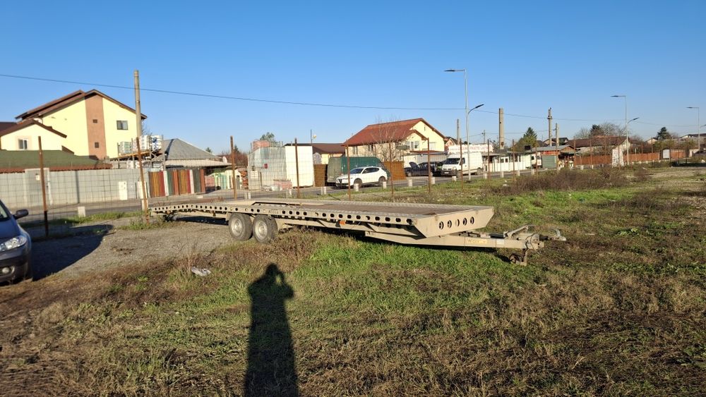 Placă de 9m cu 2 axe 3.5t platforma