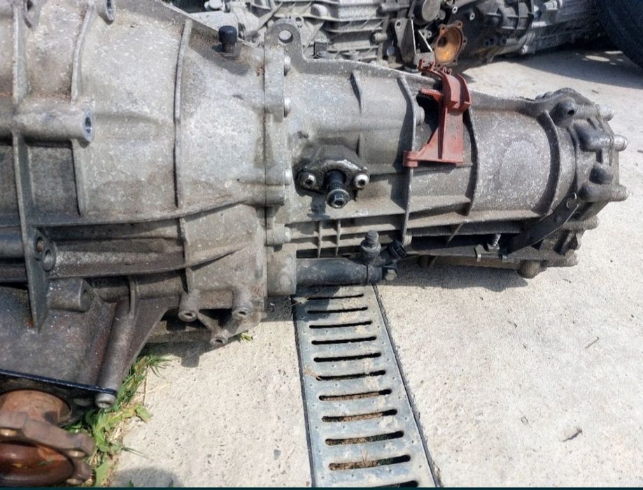 Cutie de viteze AUDI A4 B8 2.0 TDI LLW manuala 6 + 1 trepte