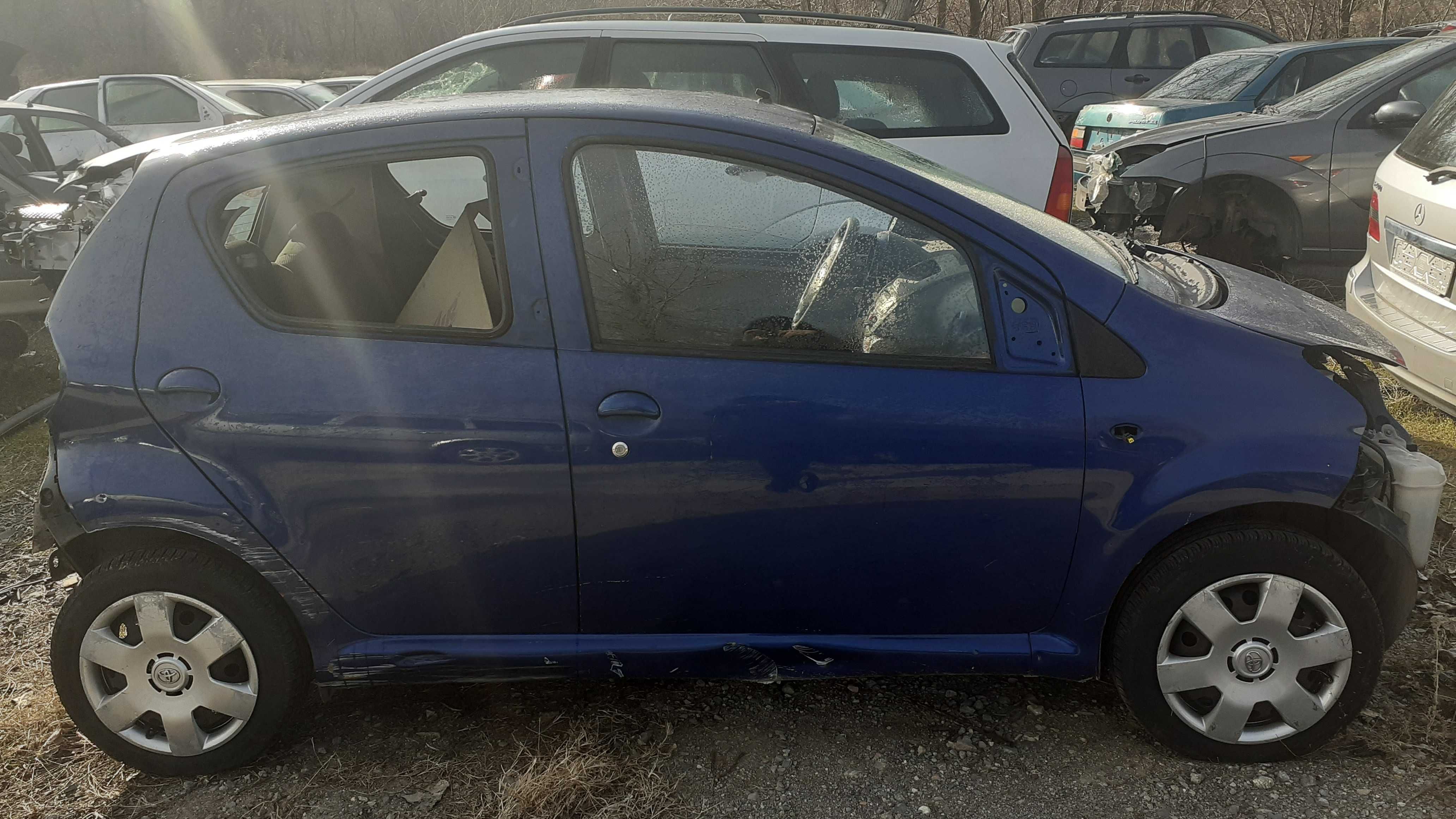 Toyota Aygo-1.0куб.бензин/68к.с./2008г-на части