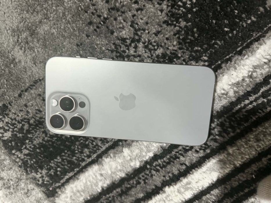 Vand iphone 15 pro max fullbox ca nou