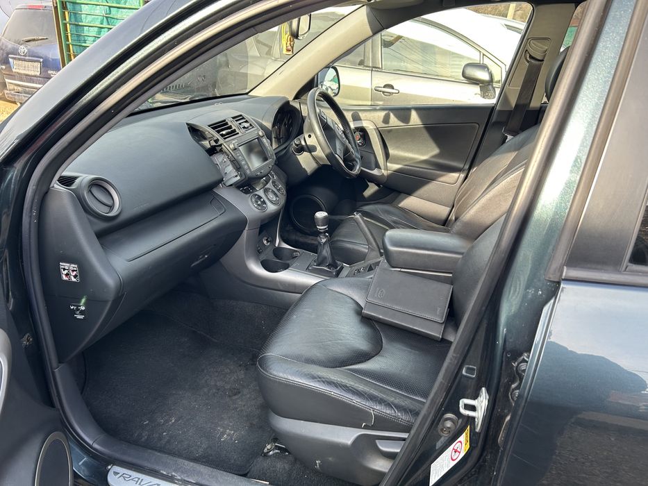 Toyota RAV4 2.2 dcat 177 На части