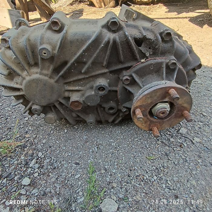 Продам раздатку Тойота Люсида