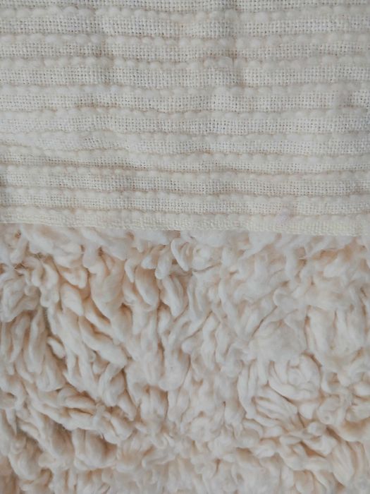 Нов вълнен китеник