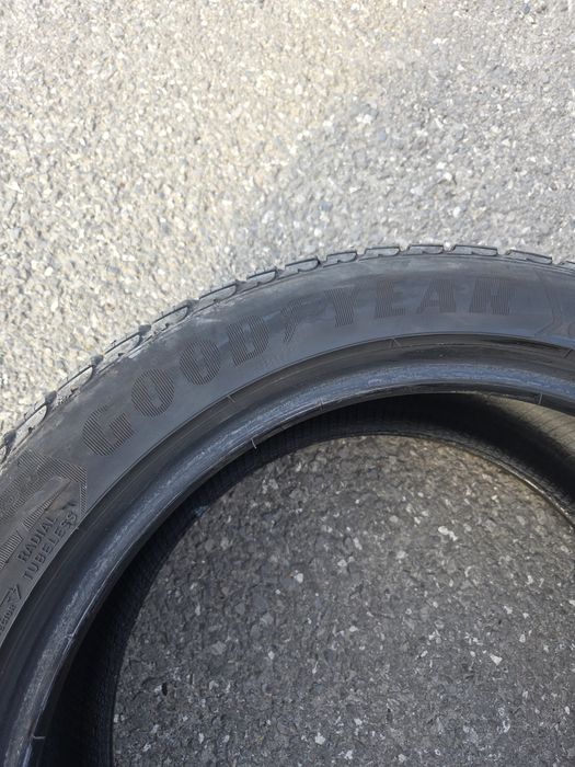 Зимни гуми Goodyear 245 45 18